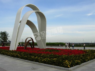 城市廣場(chǎng)抽象門(mén)不銹鋼雕塑定制